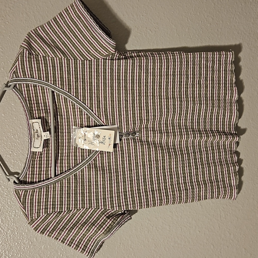 5/$10 Hippie Rose Crop Top NWT size Medium